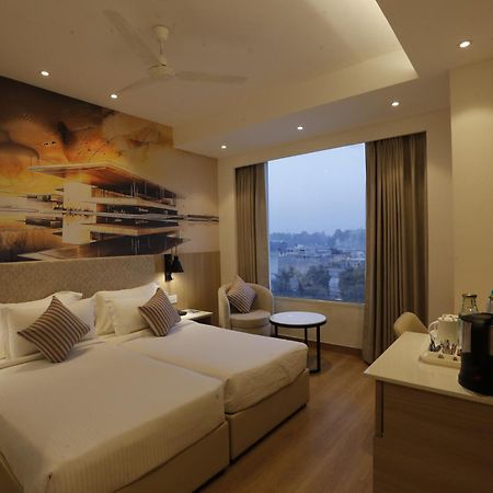 Tulip Inn Zirakpur Exteriér fotografie