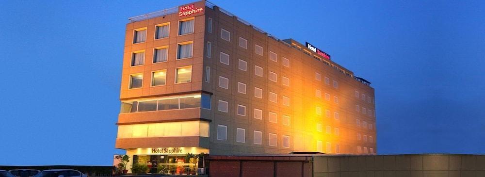 Tulip Inn Zirakpur Exteriér fotografie