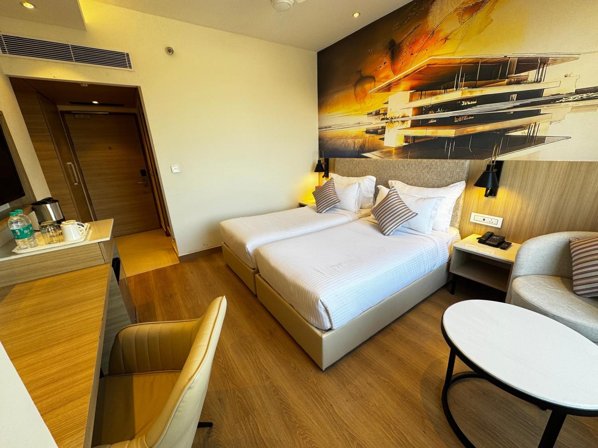 Tulip Inn Zirakpur Exteriér fotografie