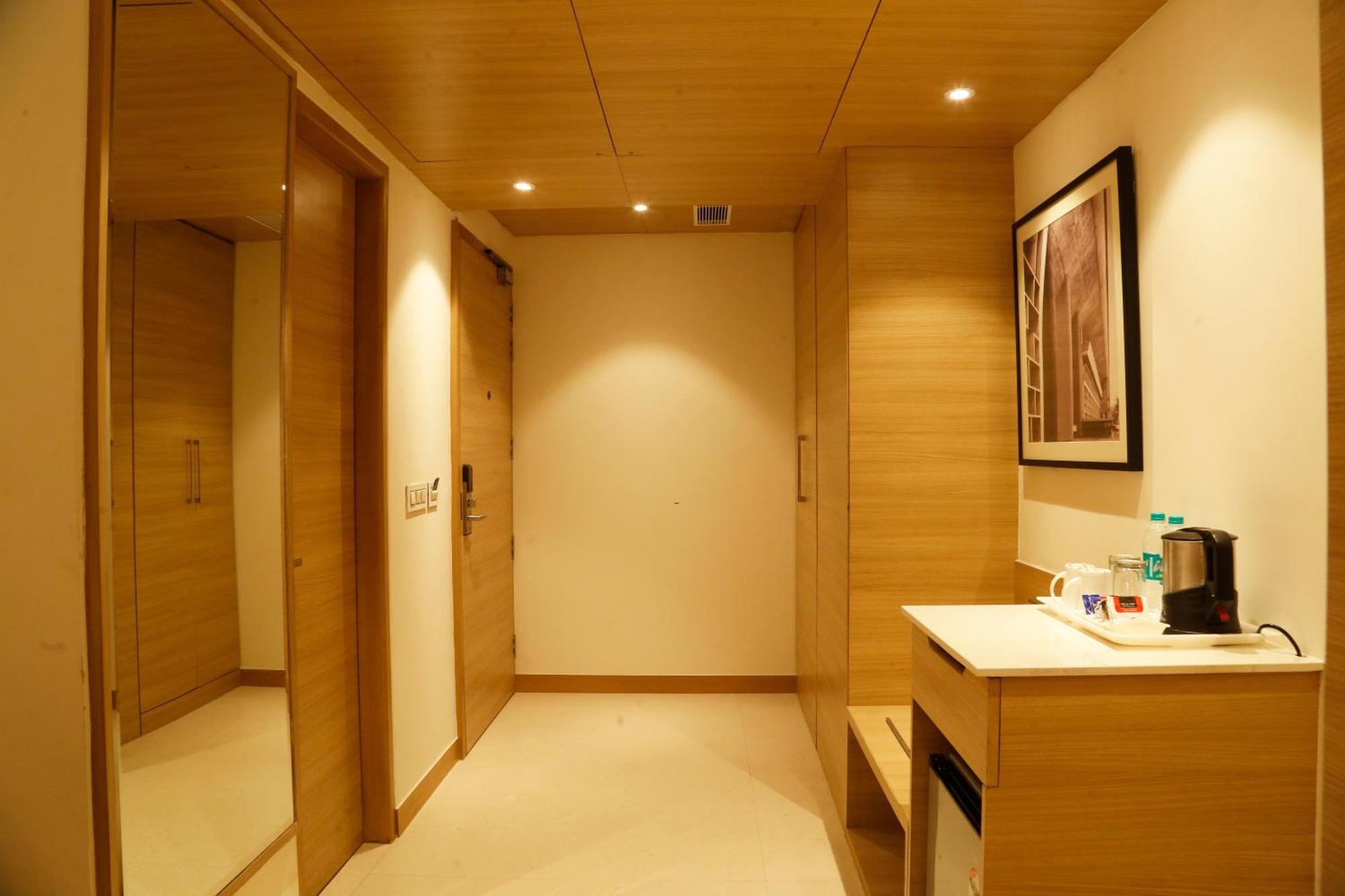 Tulip Inn Zirakpur Exteriér fotografie