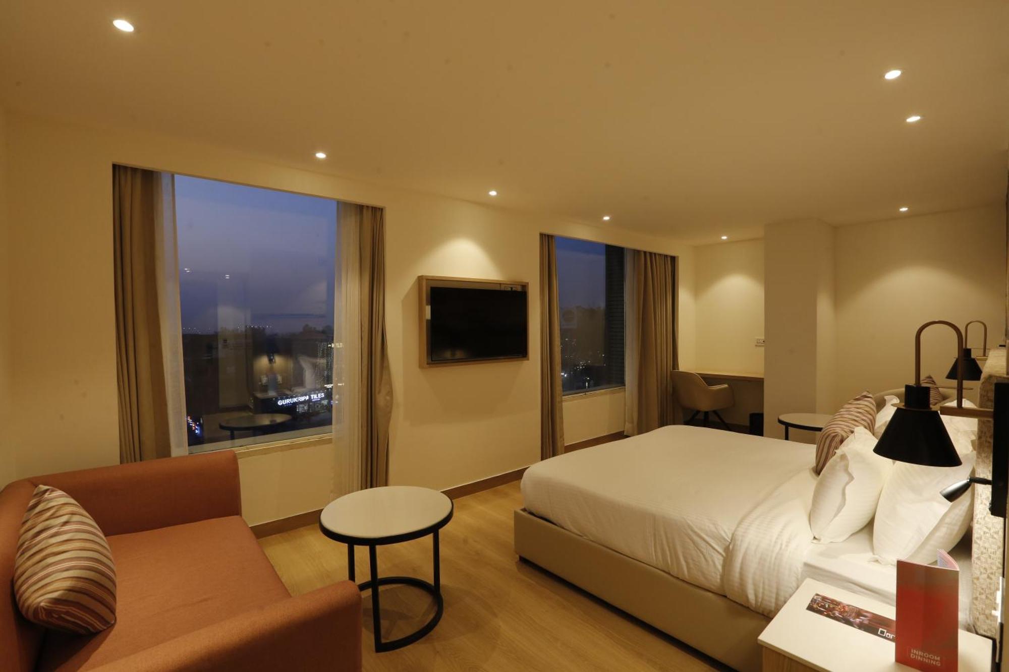 Tulip Inn Zirakpur Exteriér fotografie