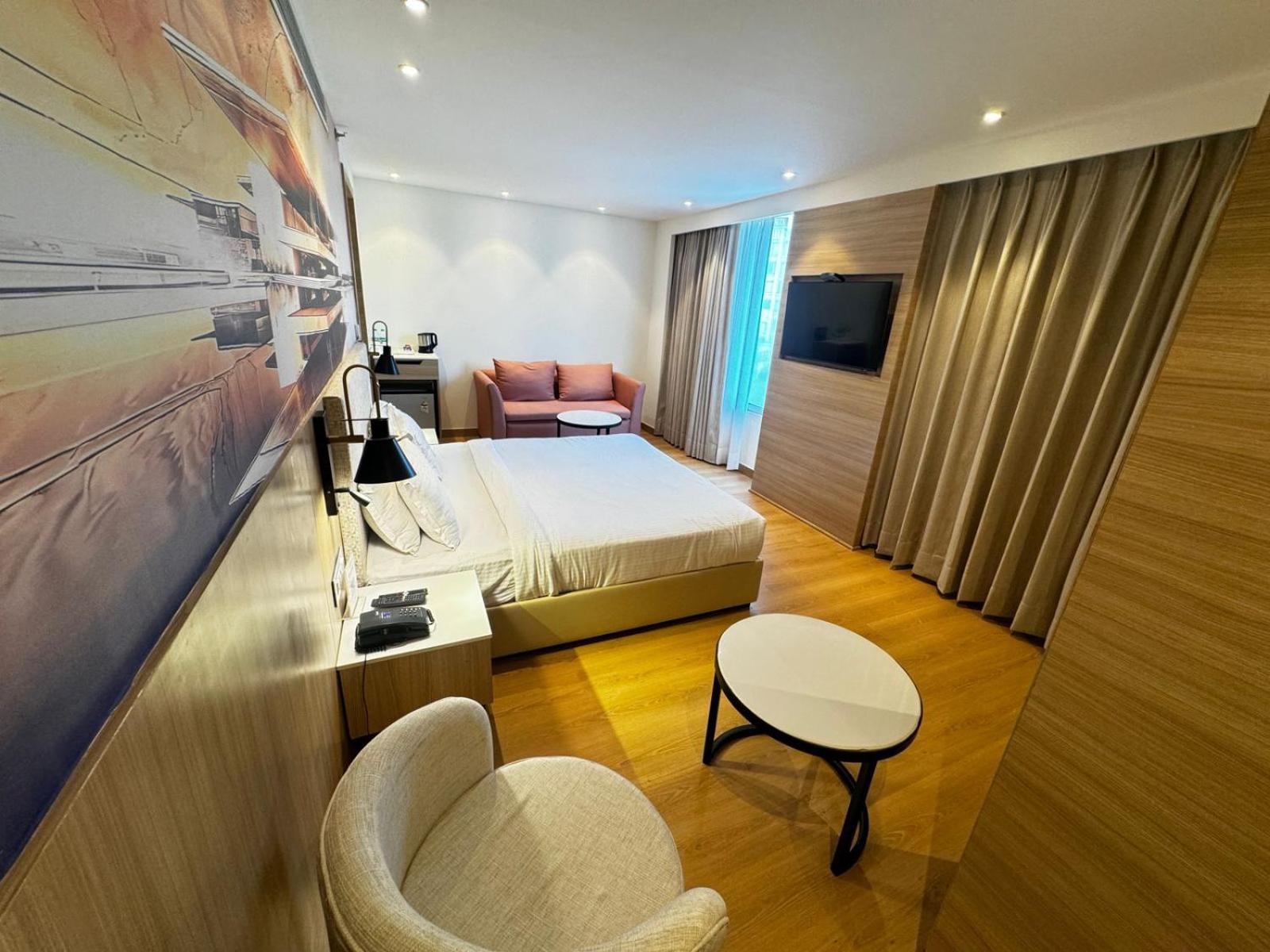 Tulip Inn Zirakpur Exteriér fotografie