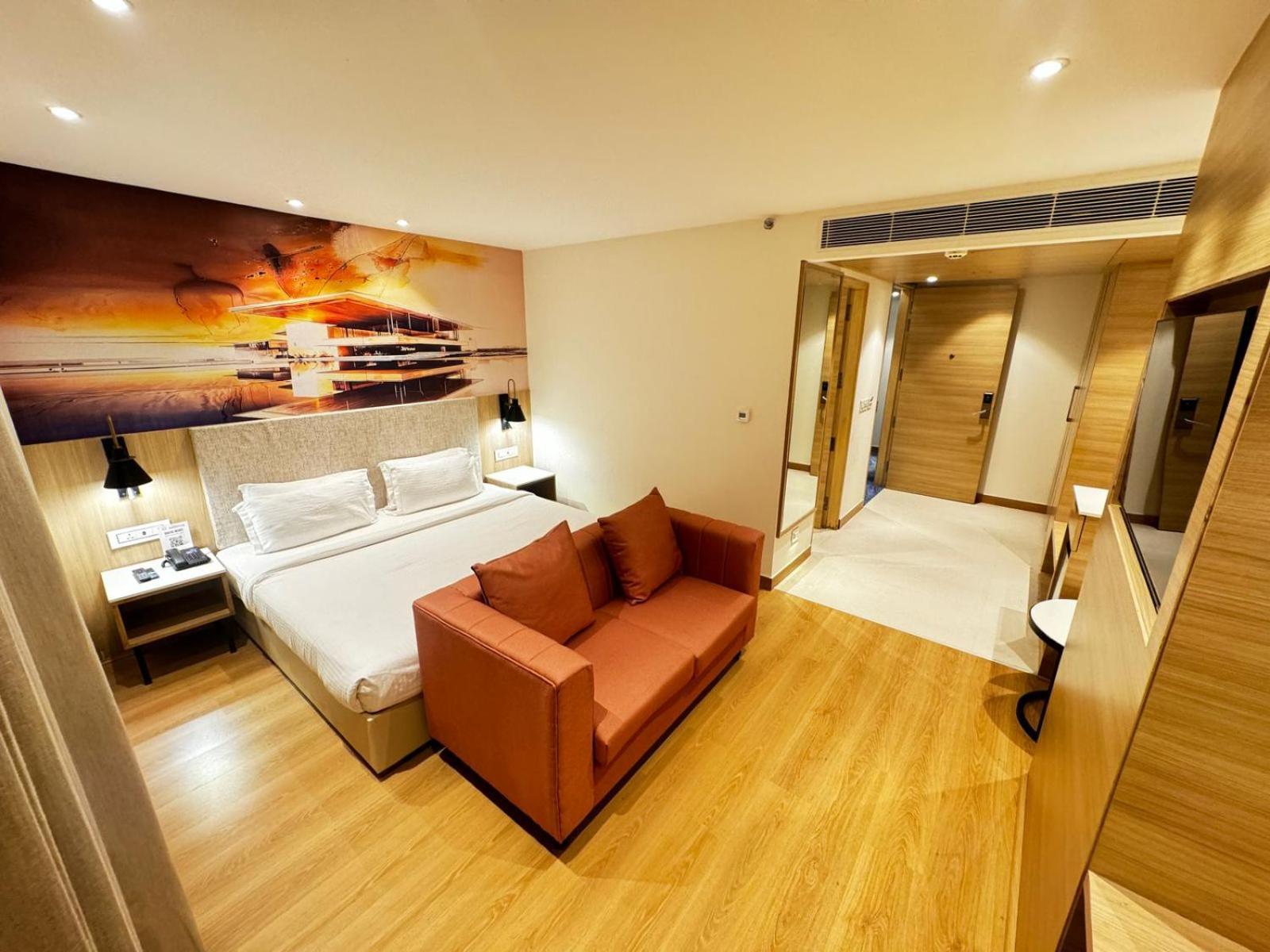 Tulip Inn Zirakpur Exteriér fotografie
