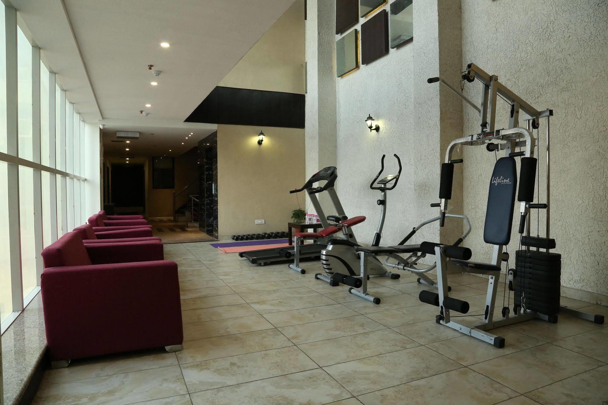 Tulip Inn Zirakpur Exteriér fotografie
